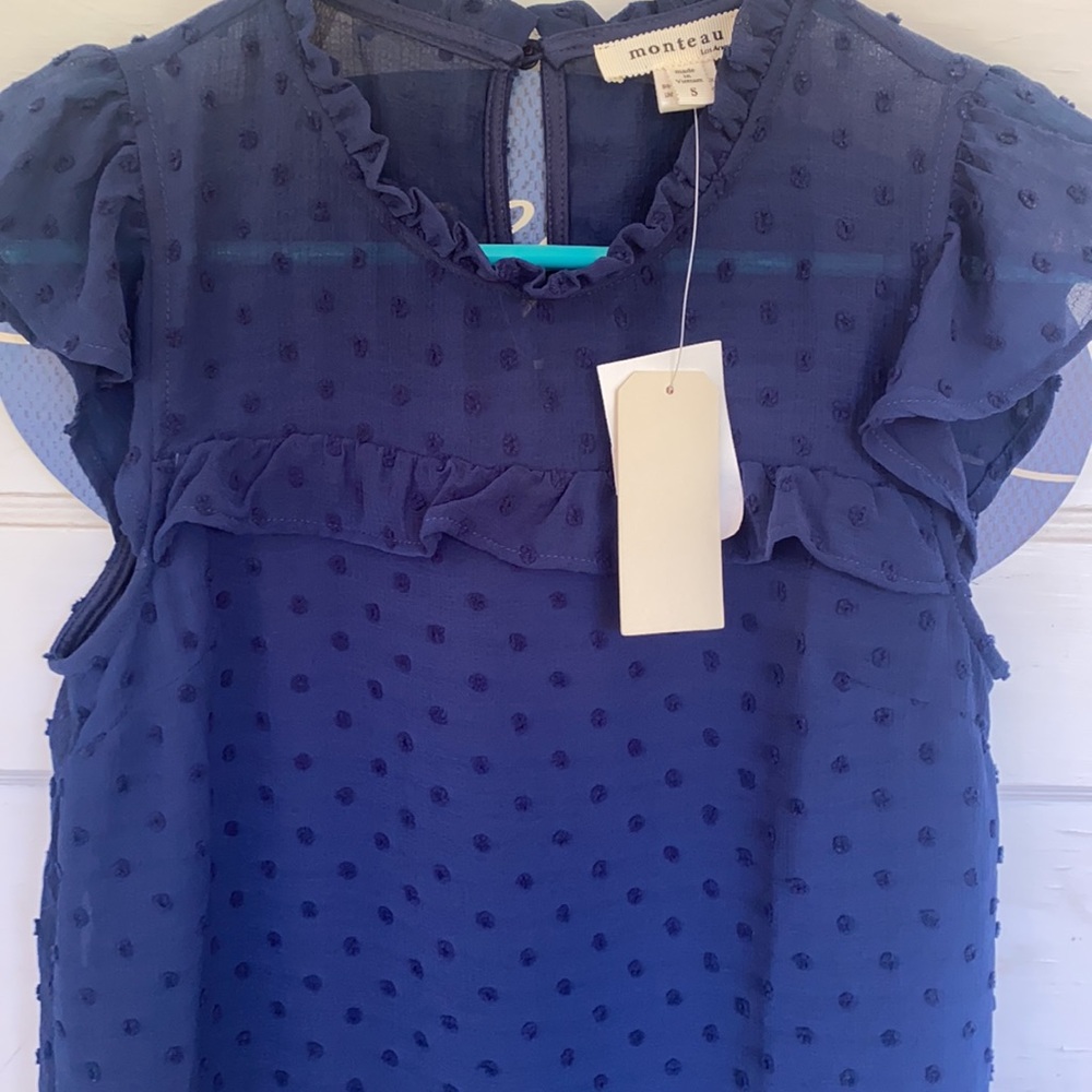NWT Monteau textured business casual top